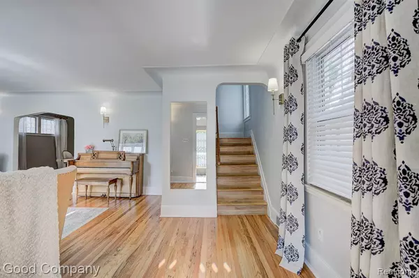 Royal Oak, MI 48067,1021 N Altadena Avenue