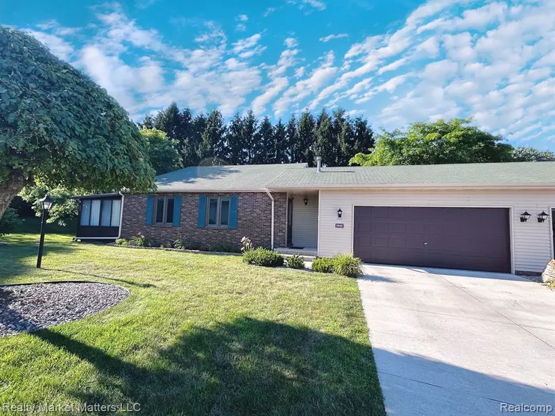 1440 Sheridan Court, Lapeer, MI 48446