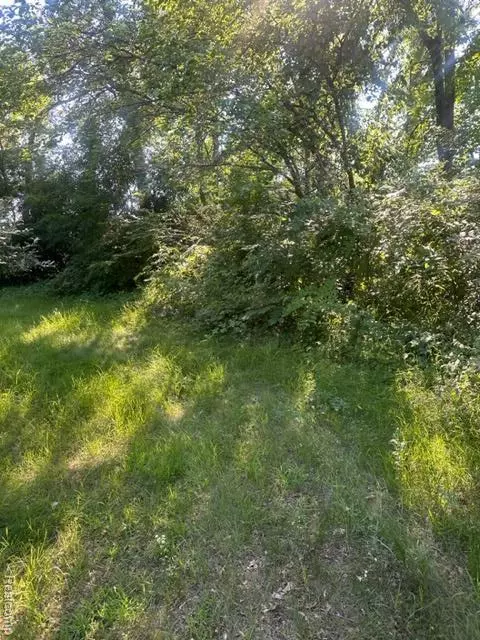 Holly, MI 48442,9155 Clinton