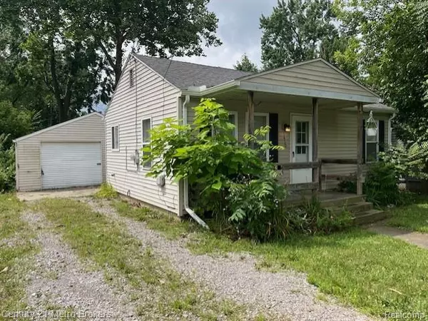 1410 Norton Street, Burton, MI 48529