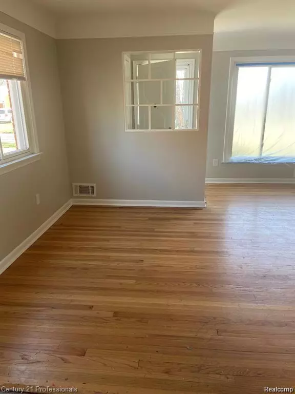 Redford, MI 48239,11791 Columbia