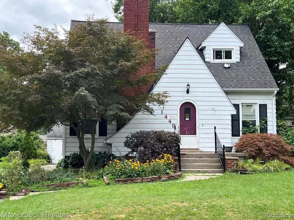 Sylvan Lake, MI 48320,1449 Oakwood Street