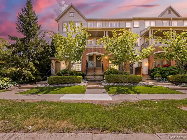 50107 Harding Street, Canton, MI 48188
