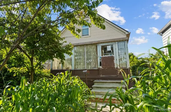 2393 Burger Street, Hamtramck, MI 48212