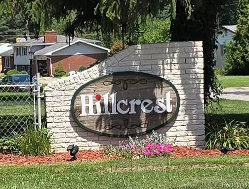 Grand Blanc, MI 48439,5333 FERN Avenue