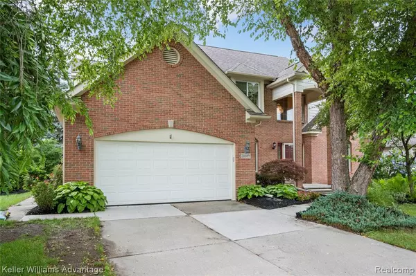 Novi, MI,21889 Dunnabeck Court