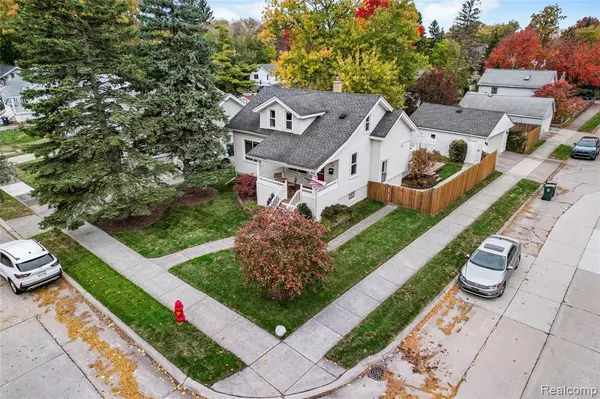 445 Linden Avenue, Royal Oak, MI 48073