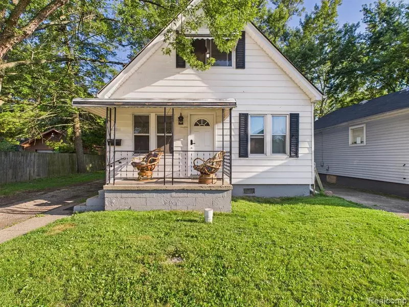 8262 Packard Avenue, Warren, MI 48089