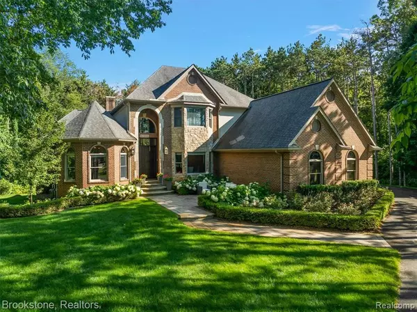 Leonard, MI 48367,34 Fern Drive
