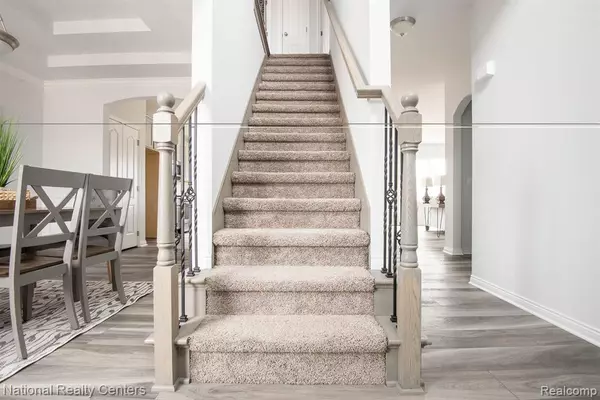 Goodrich Vlg, MI,8302 Meadow Creek Drive