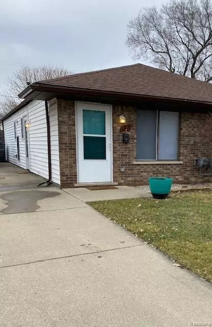 1414 Hanford, Lincoln Park, MI 48146