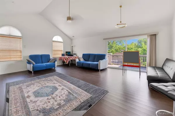 Novi, MI,28553 Carlton Way Drive