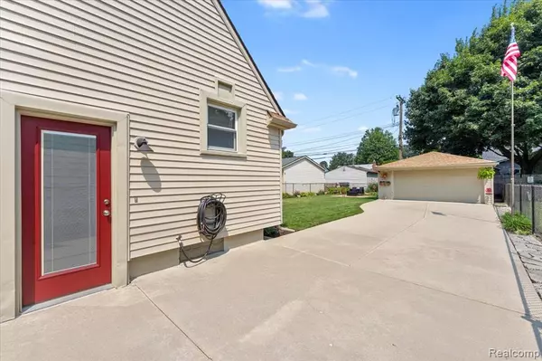Dearborn, MI 48124,3609 Katherine Street