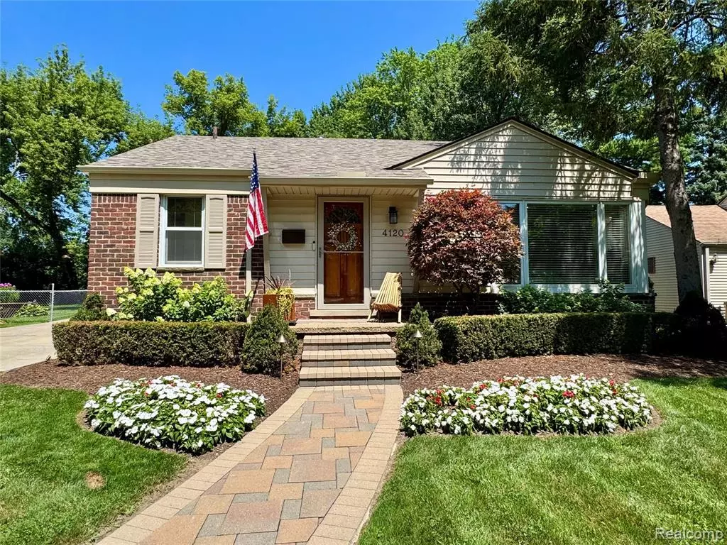 Royal Oak, MI 48073,4120 Samoset Road