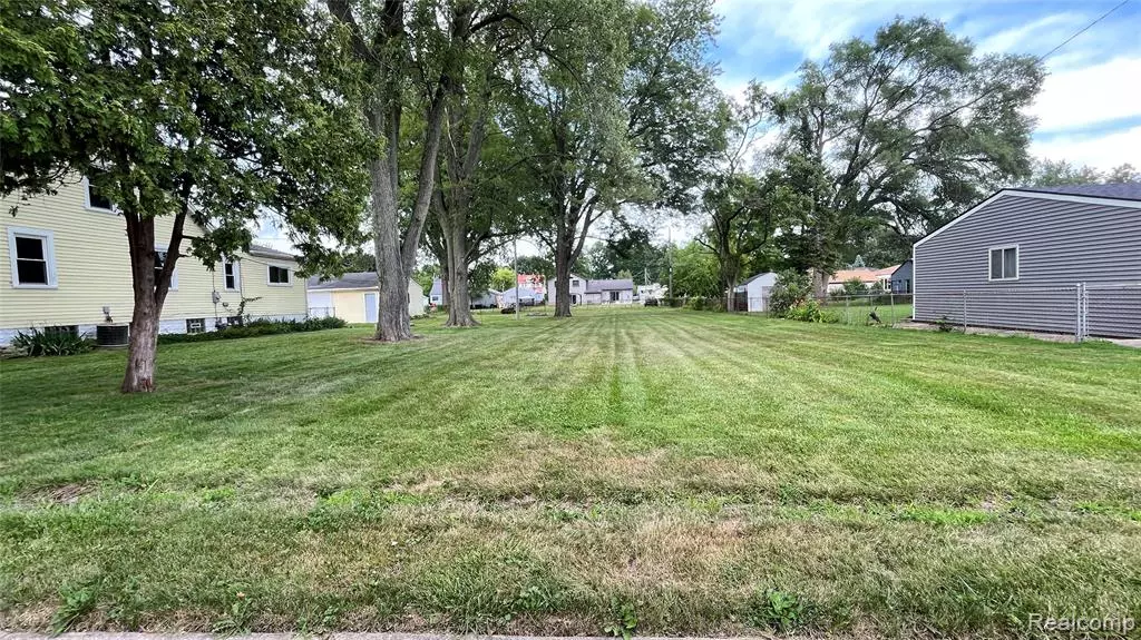 Roseville, MI 48066,27250 Edward Street