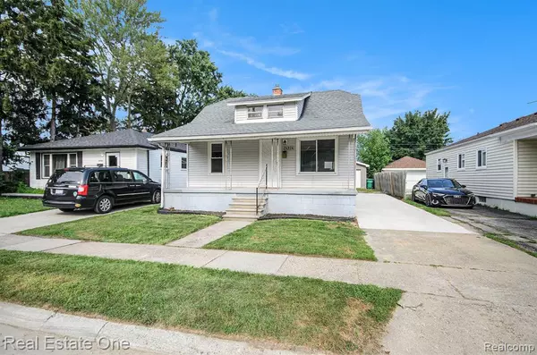 Eastpointe, MI 48021,24924 Tuscany Avenue