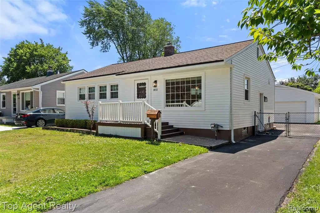 Royal Oak, MI 48073,1012 Amelia Avenue