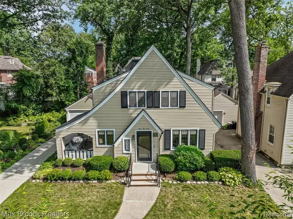 Ferndale, MI 48220,454 W Oakridge Street
