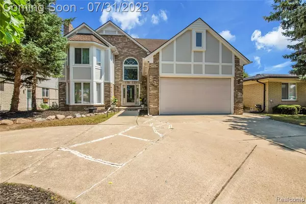 36832 Melbourne Drive, Sterling Heights, MI 48312