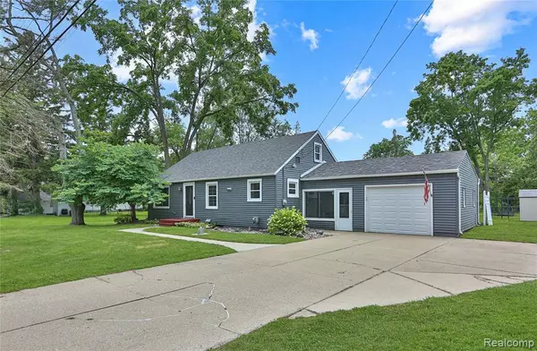 Lansing, MI 48906,15890 Brook Road