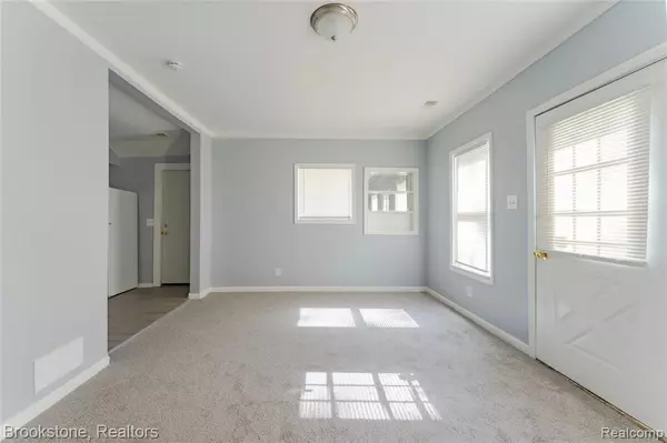 Pontiac, MI 48340,841 Orlando Avenue