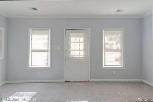 Pontiac, MI 48340,841 Orlando Avenue
