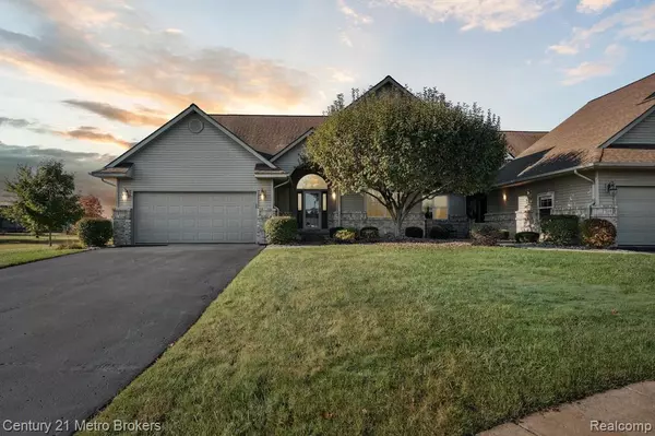 2318 Crossings Circle, Davison, MI 48423