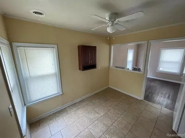 Livonia, MI 48152,18606 FLORAL Street