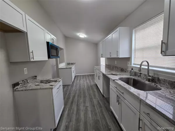 Northville, MI 48167,20942 W Glen Haven Circle