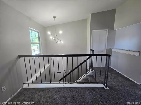 Northville, MI 48167,20942 W Glen Haven Circle
