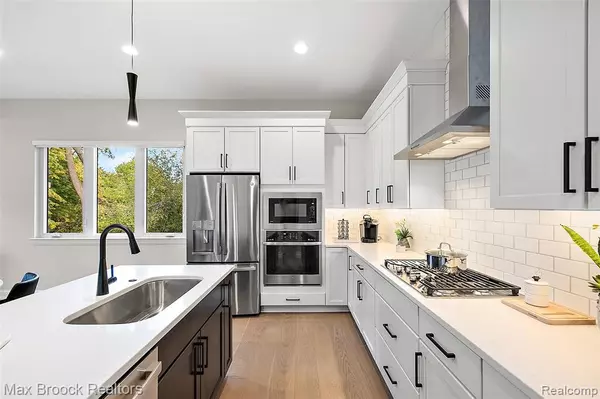 West Bloomfield, MI,7464 Gramercy Circle