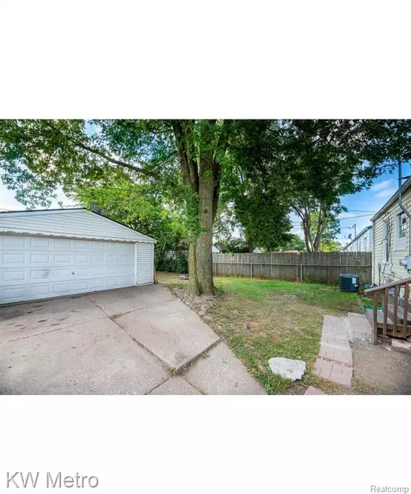 Warren, MI 48089,11330 Chalmers Avenue