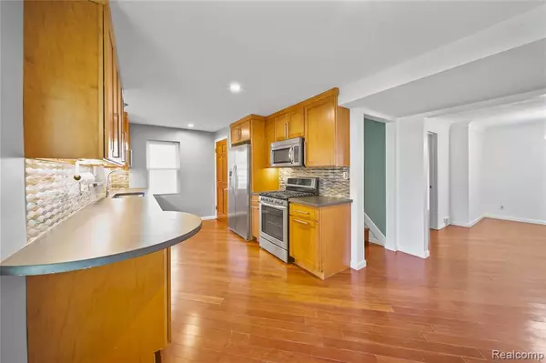 Rochester Hills, MI 48309,3257 SAINT CLAIR Drive