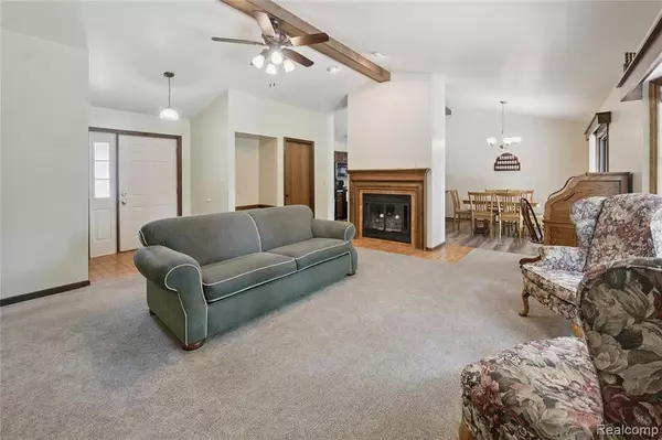 New Hudson, MI 48165,30924 Bramley Circle