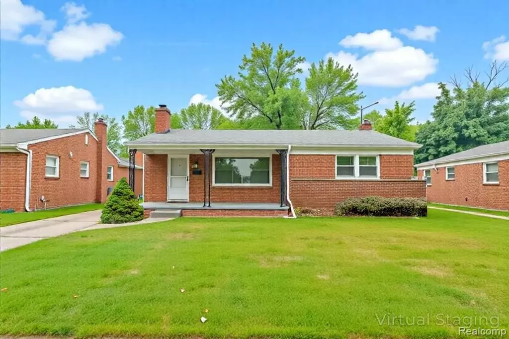 Dearborn Heights, MI 48127,8403 Kinmore Street