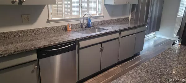 West Bloomfield, MI,4995 Broomfield Lane