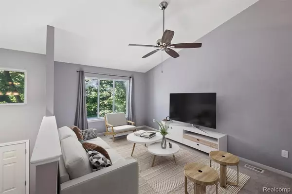 Southfield, MI 48075,21315 Prescott