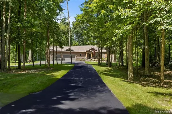 Davisburg, MI 48350,10748 King Road