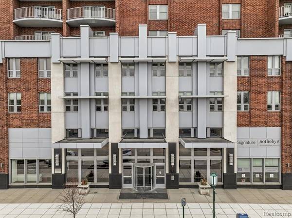 411 S Old Woodward Avenue, Birmingham, MI 48009