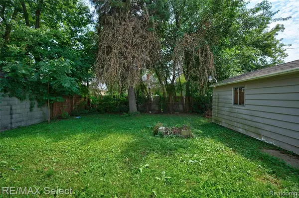 Flint, MI 48506,2910 McClure Avenue