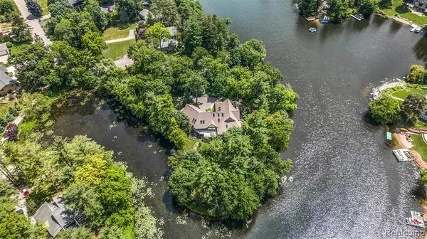Lake Orion, MI 48362,1181 Abseguami Trail