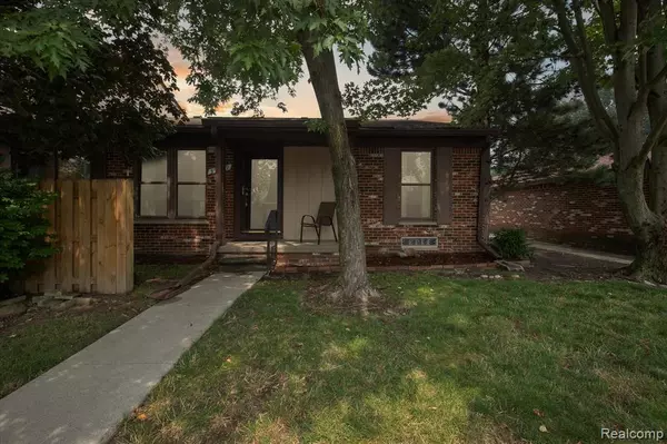 Clinton Twp, MI 48038,39559 Old Dominion Drive