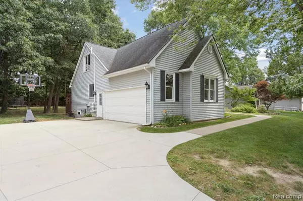 Linden, MI 48451,16413 E Horseshoe Trail