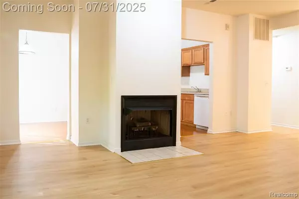 Northville, MI 48168,39658 ROCKCREST Lane
