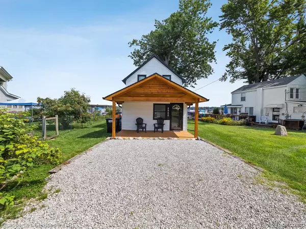 Pinckney, MI 48169,8980 Dexter Pinckney Road