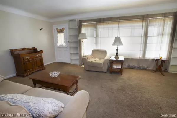 Saint Clair Shores, MI 48081,20216 E 11 Mile Road