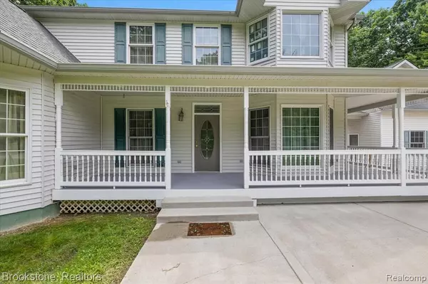 New Hudson, MI 48165,55520 Katie