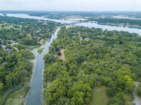 Grosse Ile, MI 48138,Lot 946 Gregory