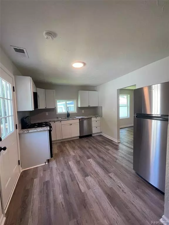 Newport, MI 48166,5685 Venice Road