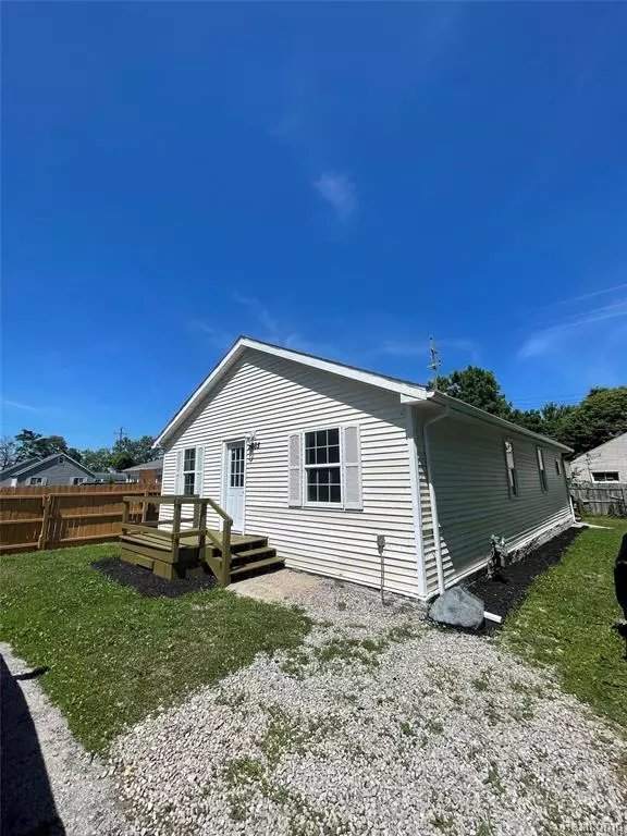 Newport, MI 48166,5685 Venice Road
